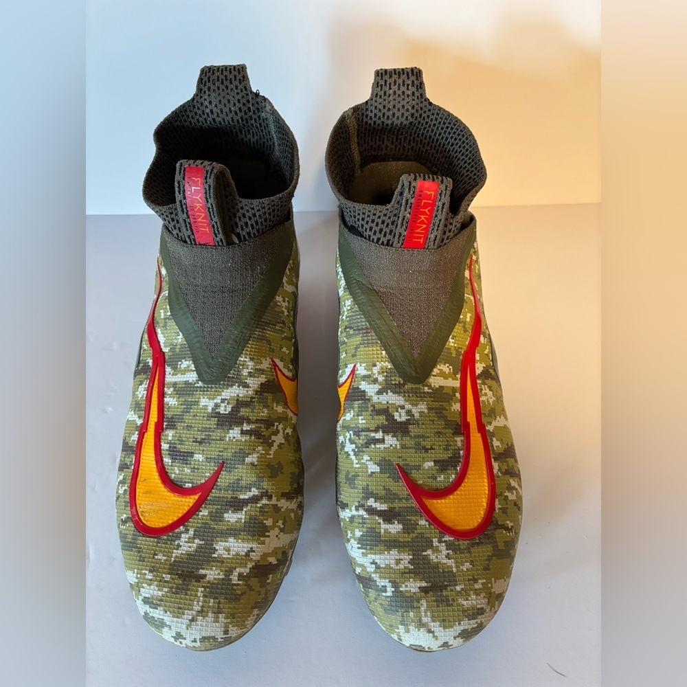 Nike ALPHA Menace Elite 3 TK Camouflage Men’s Football Cleats Pre-Owned Size 11